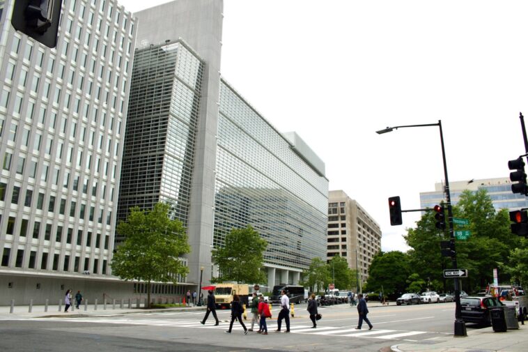 International Monetary Fund (IMF)